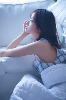 牛鞭擦进少妇的下身